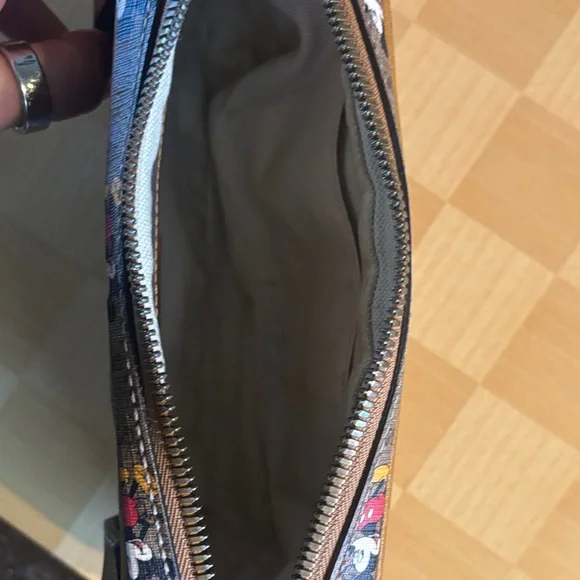 Authentic Gucci X Disney Belt Bag - Picture 8 of 11